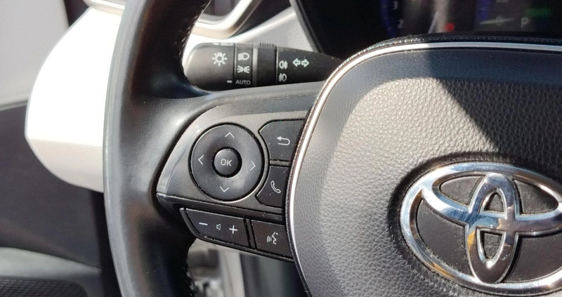 Toyota Corolla cena 93900 przebieg: 52970, rok produkcji 2019 z Sępopol małe 326